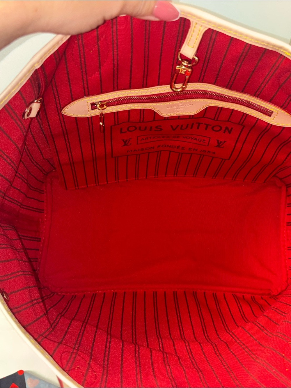 Louis Vuitton MM Monogram Neverfull with red interior - Picture 10 of 16